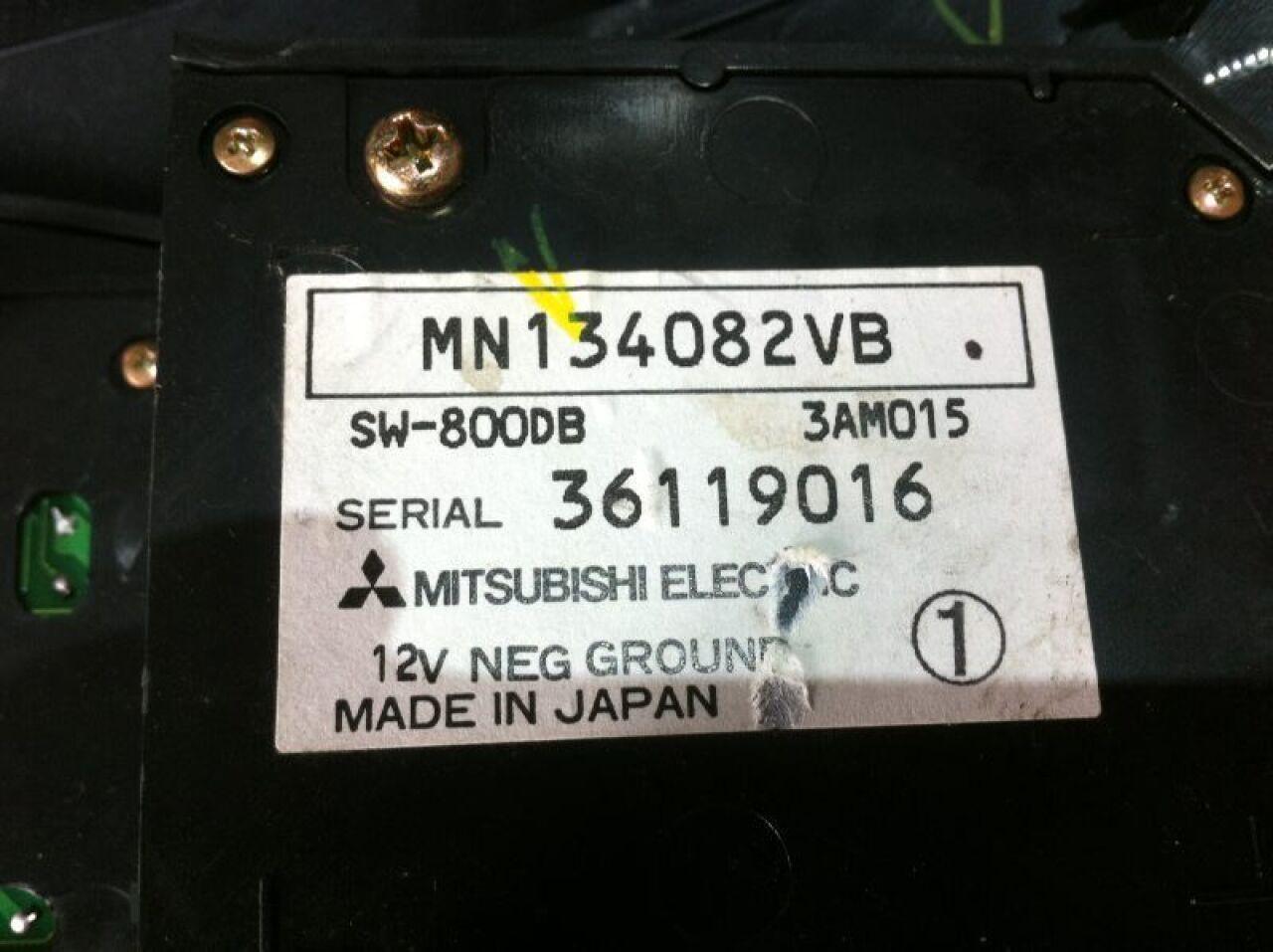 Климат-контроль MITSUBISHI GRANDIS NA4W MN134082vB 3 ракурс