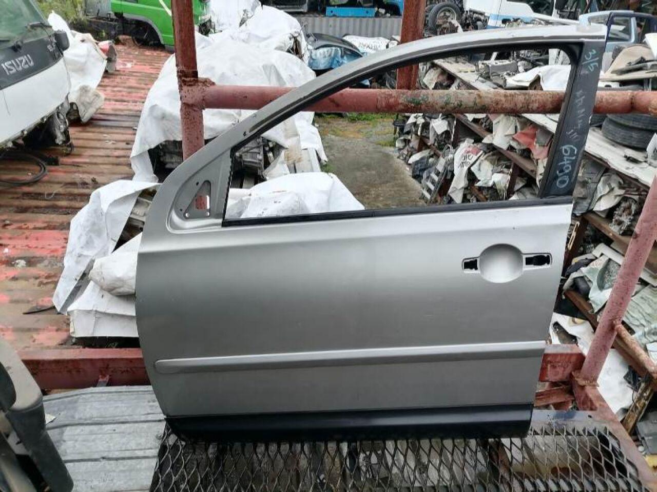 Дверь левая передняя NISSAN DUALIS J10E - 1 ракурс