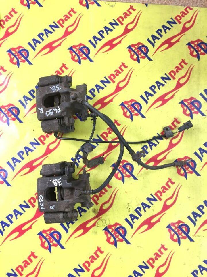 Суппорт правый передний  MITSUBISHI CANTER FG50EB ,550546  MC886144 MK321243 ,MC886144 MK321243 1 ракурс