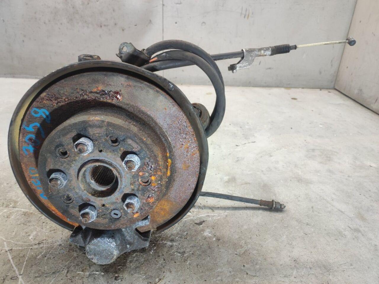 Ступица правая задняя  TOYOTA ALTEZZA, BREVIS, CROWN, MARK II, PROGRES, VEROSSA GXE10, JCE10, SXE10, JCG10, JCG11, GS171, JZS171, GX110, JZX110 1 ракурс
