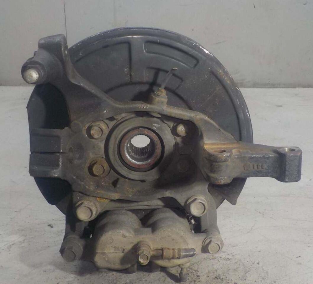 Ступица левая передняя NISSAN ELGRAND TE52 QR25 2 ракурс