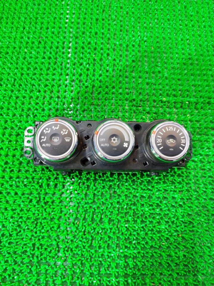 Климат-контроль MITSUBISHI GALANT FORTIS CX3A 782OAO72XD 1 ракурс Климат-контроль MITSUBISHI GALANT FORTIS CX3A 782OAO72XD 1 ракурс