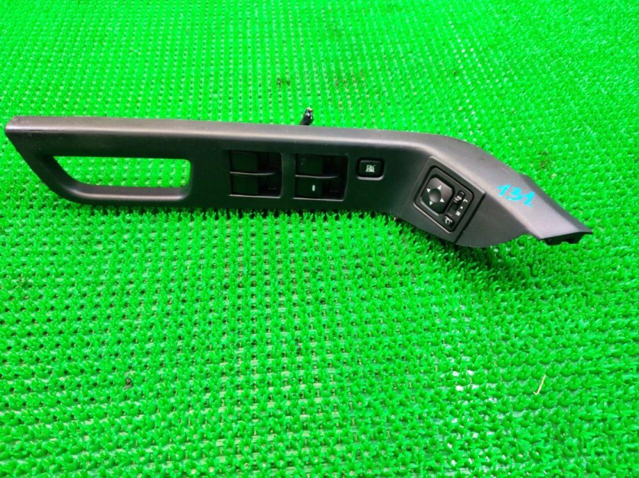 Блок упр. стеклоподьемниками правый передний MITSUBISHI GALANT FORTIS CX4A 8608A160 1 ракурс Блок упр. стеклоподьемниками правый передний MITSUBISHI GALANT FORTIS CX4A 8608A160 1 ракурс