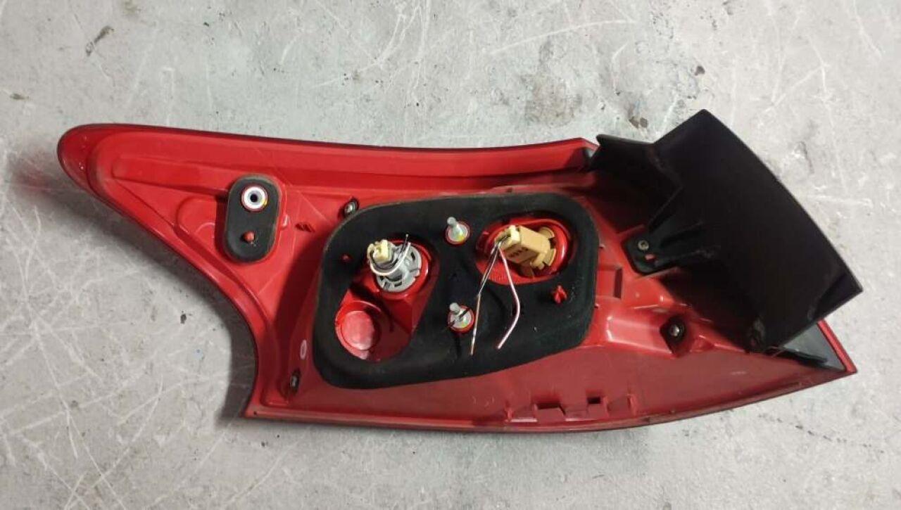 Стоп-сигнал правый задний MITSUBISHI GALANT FORTIS CX4A 22087977 2 ракурс