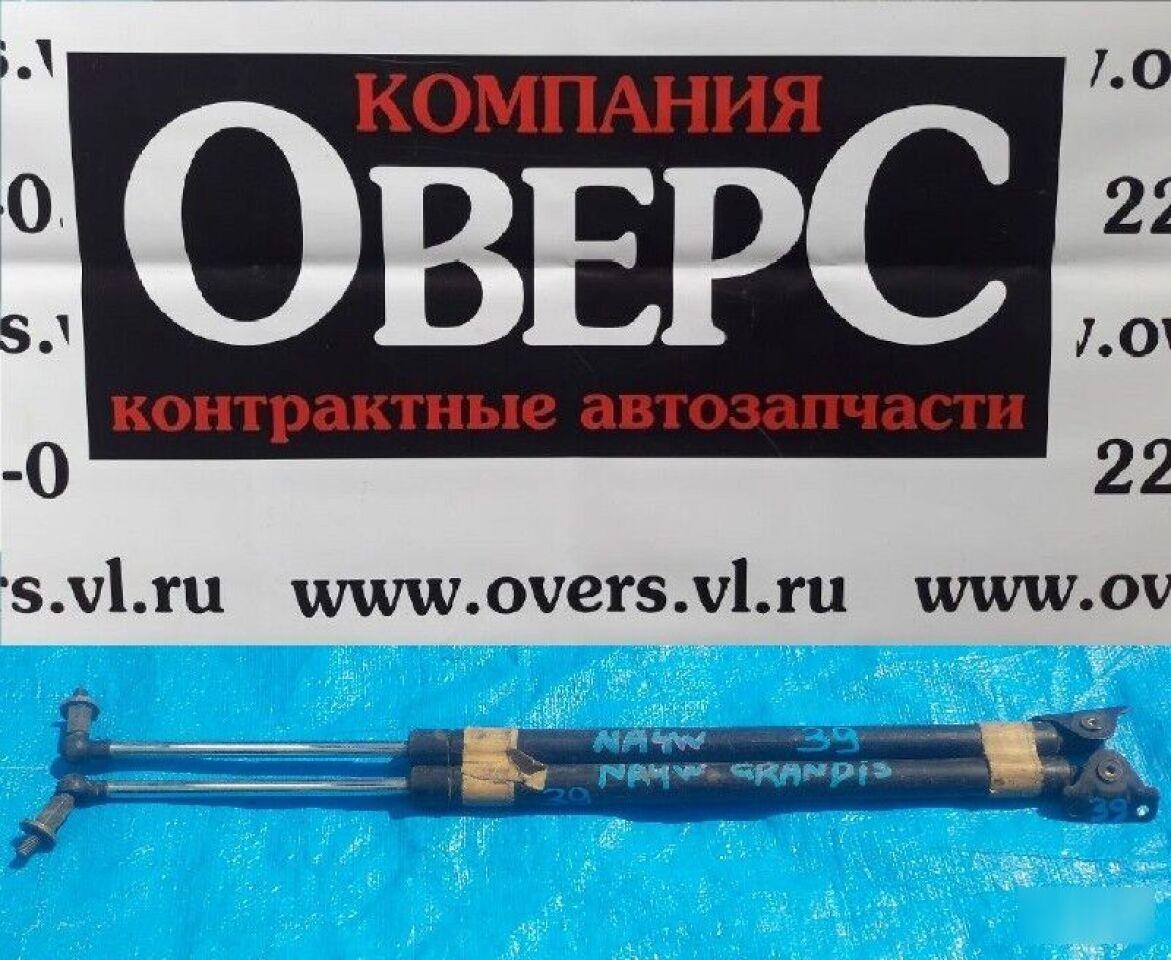 Амортизатор задней двери задний MITSUBISHI GRANDIS NA4W 1 ракурс Амортизатор задней двери задний MITSUBISHI GRANDIS NA4W 1 ракурс