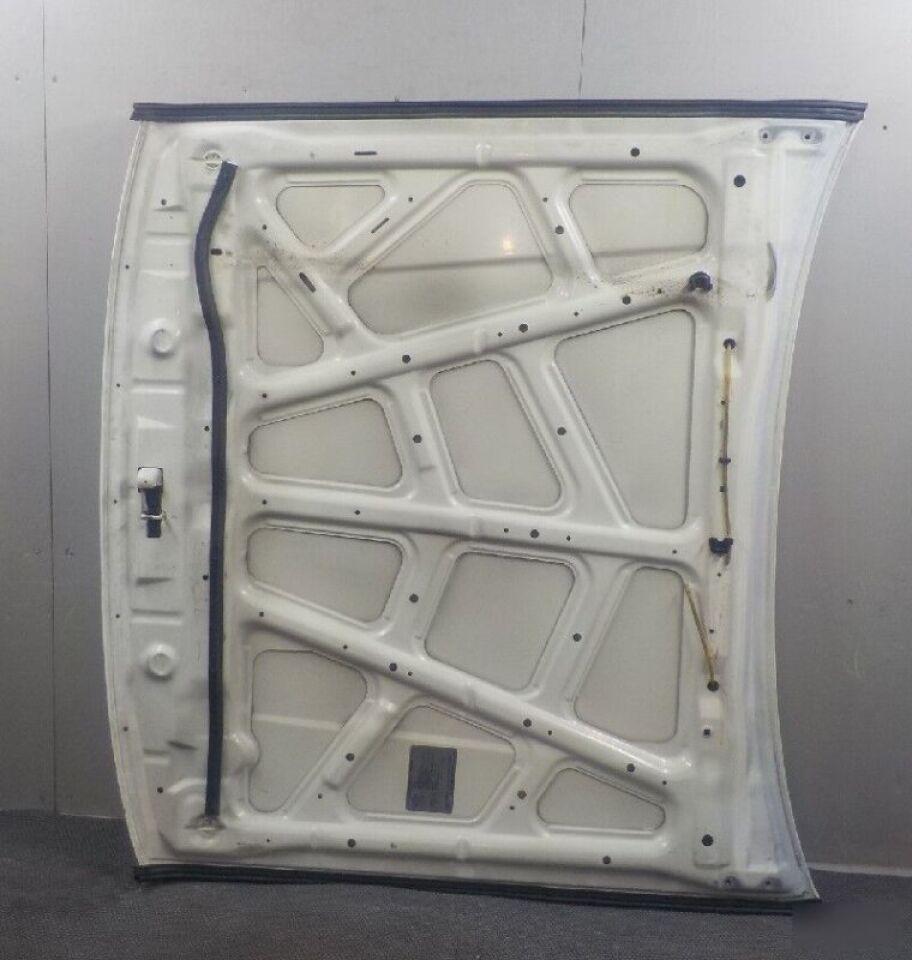 Капот MITSUBISHI GALANT E35A 37556 2 ракурс