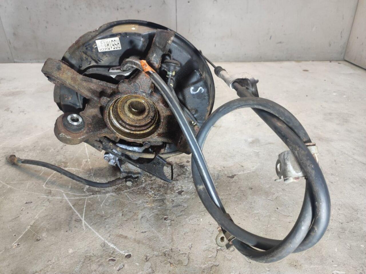 Ступица правая задняя TOYOTA ALTEZZA, BREVIS, CROWN, MARK II, PROGRES, VEROSSA GXE10, JCE10, SXE10, JCG10, JCG11, GS171, JZS171, GX110, JZX110 2 ракурс