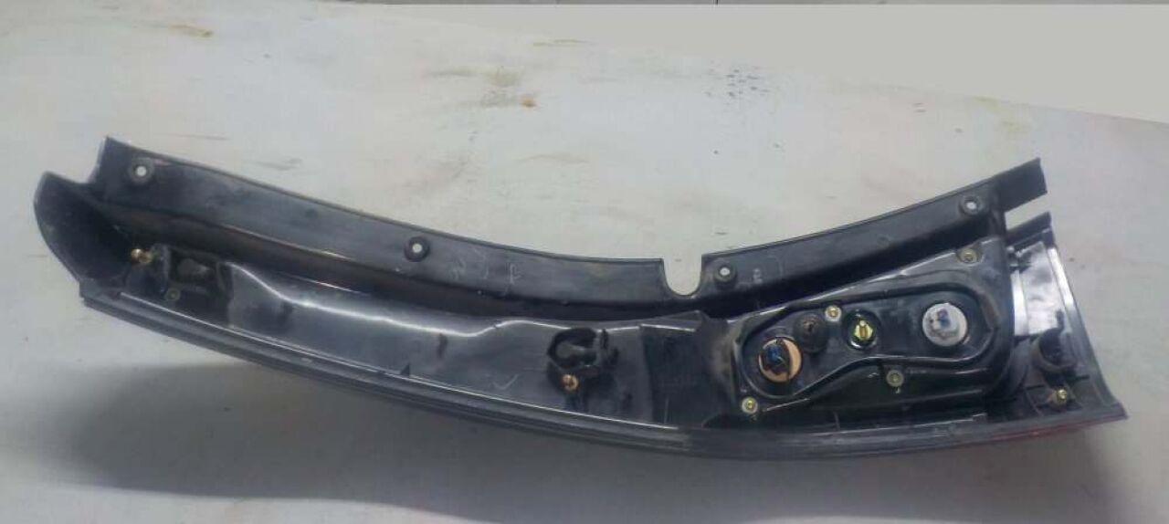 Стоп-сигнал правый задний MITSUBISHI GRANDIS NA4W 22087641 3 ракурс