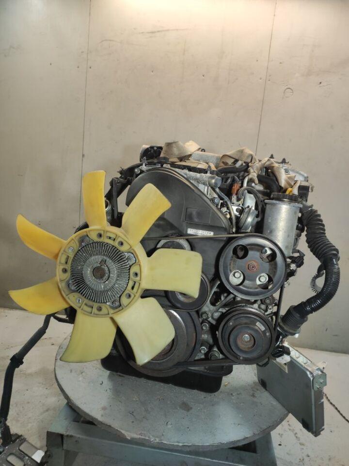 Двигатель  TOYOTA PROGRES JCG10 1JZFSE ,2002484 1 ракурс