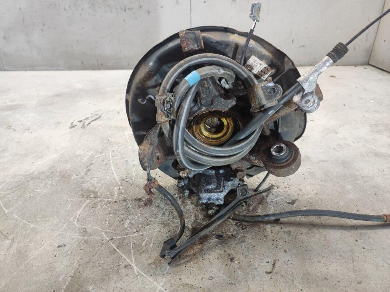 Ступица левая задняя TOYOTA ALTEZZA, BREVIS, CROWN, MARK II, PROGRES, VEROSSA GXE10, JCE10, SXE10, JCG10, JCG11, GS171, JZS171, GX110, JZX110 2 ракурс