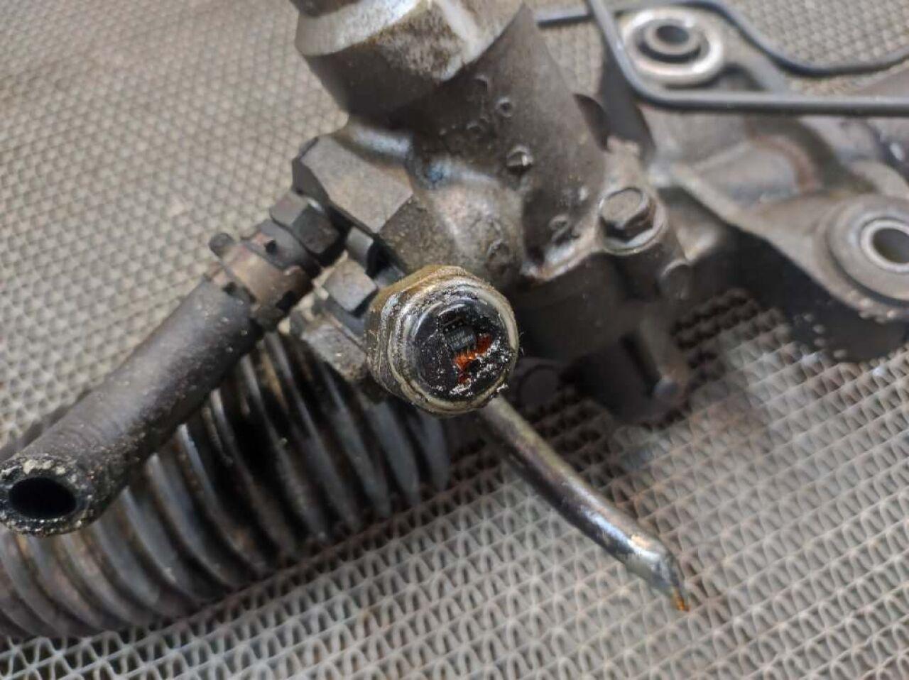 Рулевая рейка MITSUBISHI GRANDIS NA4W 3 ракурс