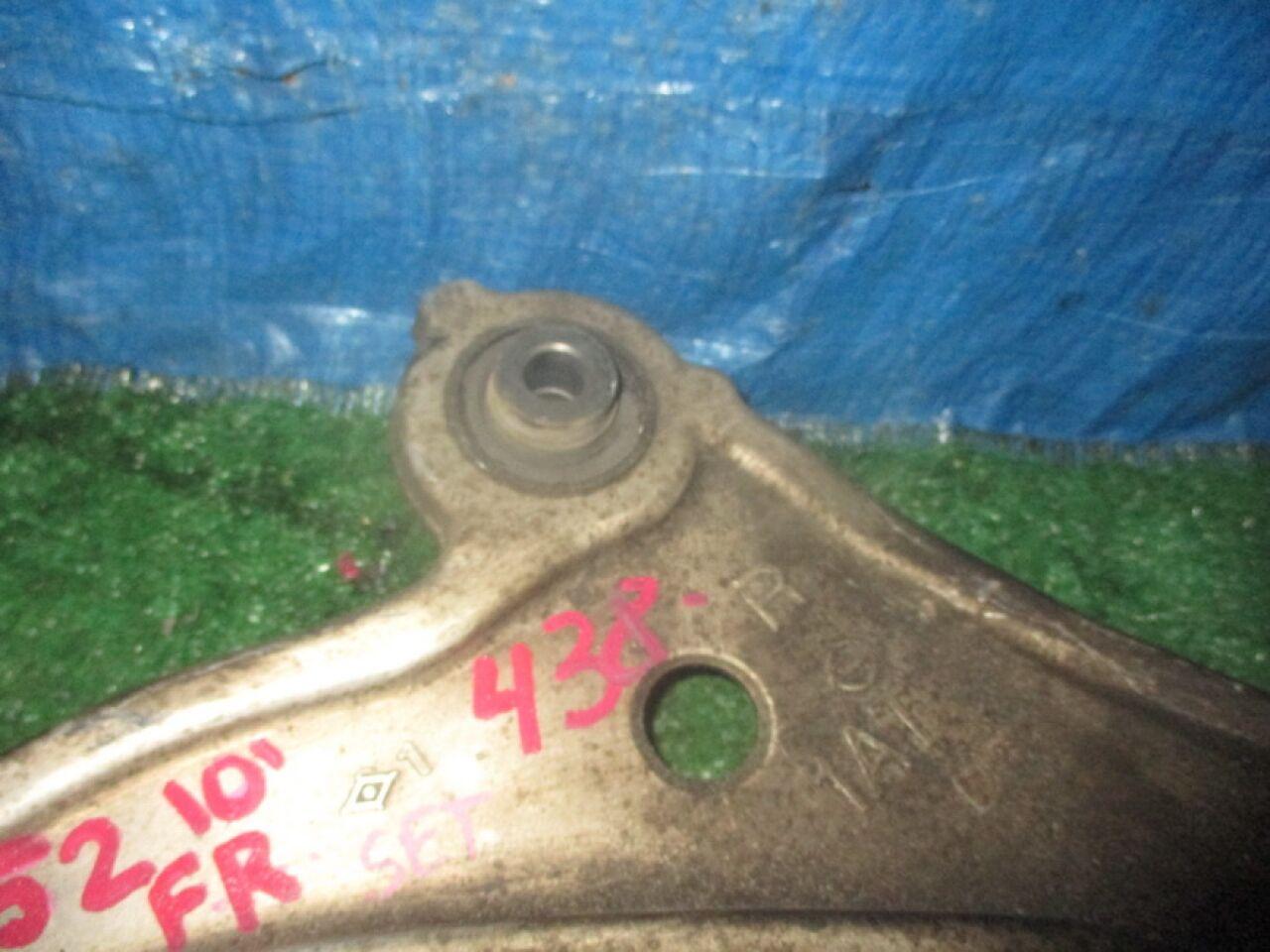 Рычаг правый передний нижний NISSAN ELGRAND TE52 3 ракурс