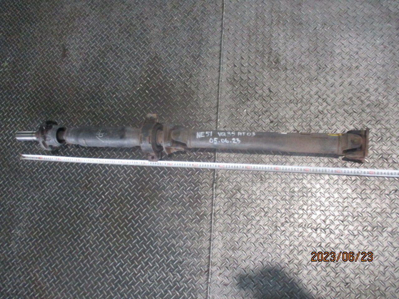 Карданный вал задний NISSAN ELGRAND NE51 VQ35DE 1 ракурс