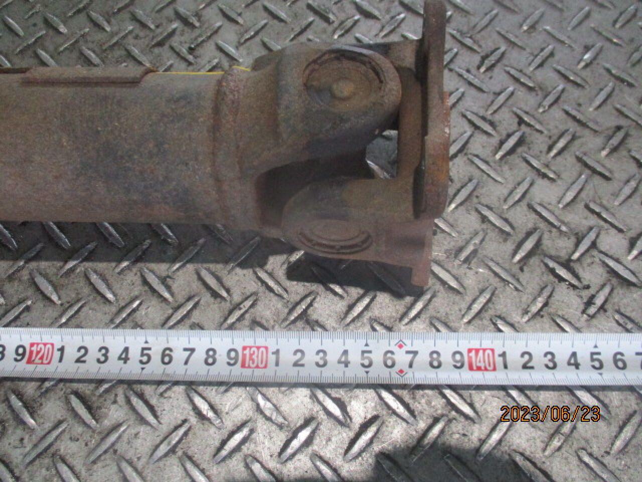 Карданный вал задний NISSAN ELGRAND NE51 VQ35DE 5 ракурс