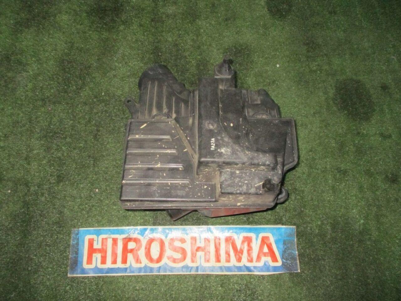 Корпус воздушного фильтра NISSAN ELGRAND TE52 QR25DE 3 ракурс