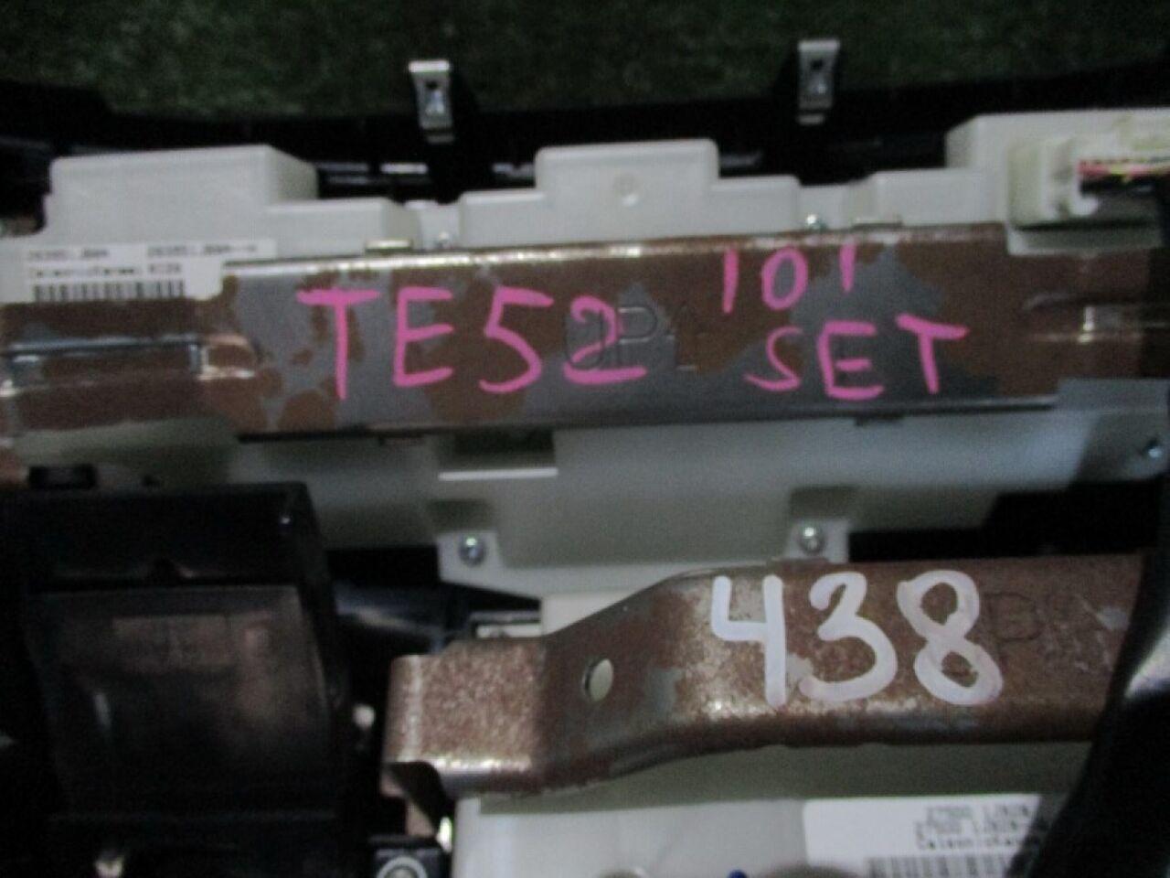 Климат-контроль NISSAN ELGRAND TE52 2 ракурс