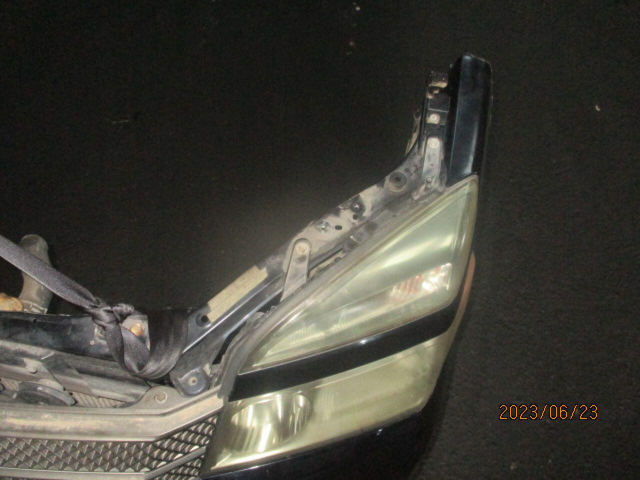Nose cut TOYOTA VOXY AZR60 1AZ-FSE 28-182 5 ракурс