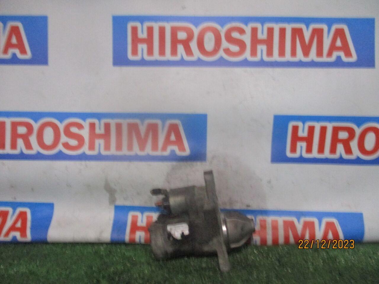 Стартер NISSAN SERENA C26 MR20DD 23300 1VA0C 4 ракурс