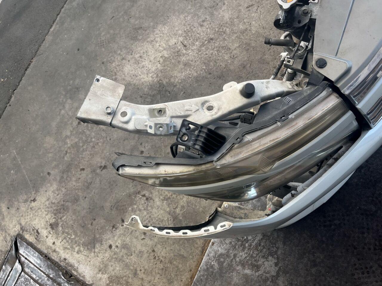 Nose cut NISSAN ELGRAND TE52 QR25DE XENON 5 ракурс