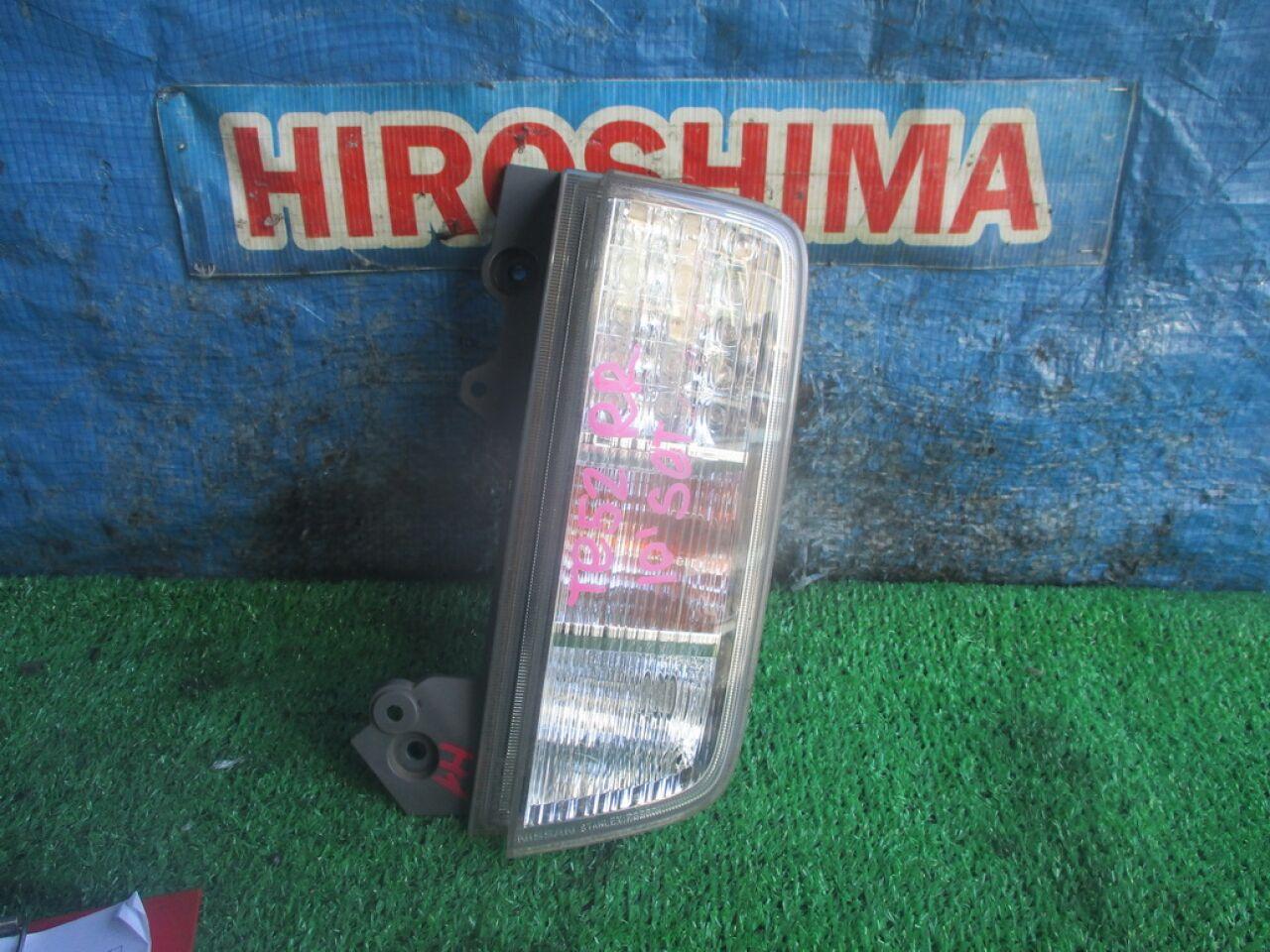 Стоп-сигнал правый NISSAN ELGRAND TE52 P8960 1 ракурс