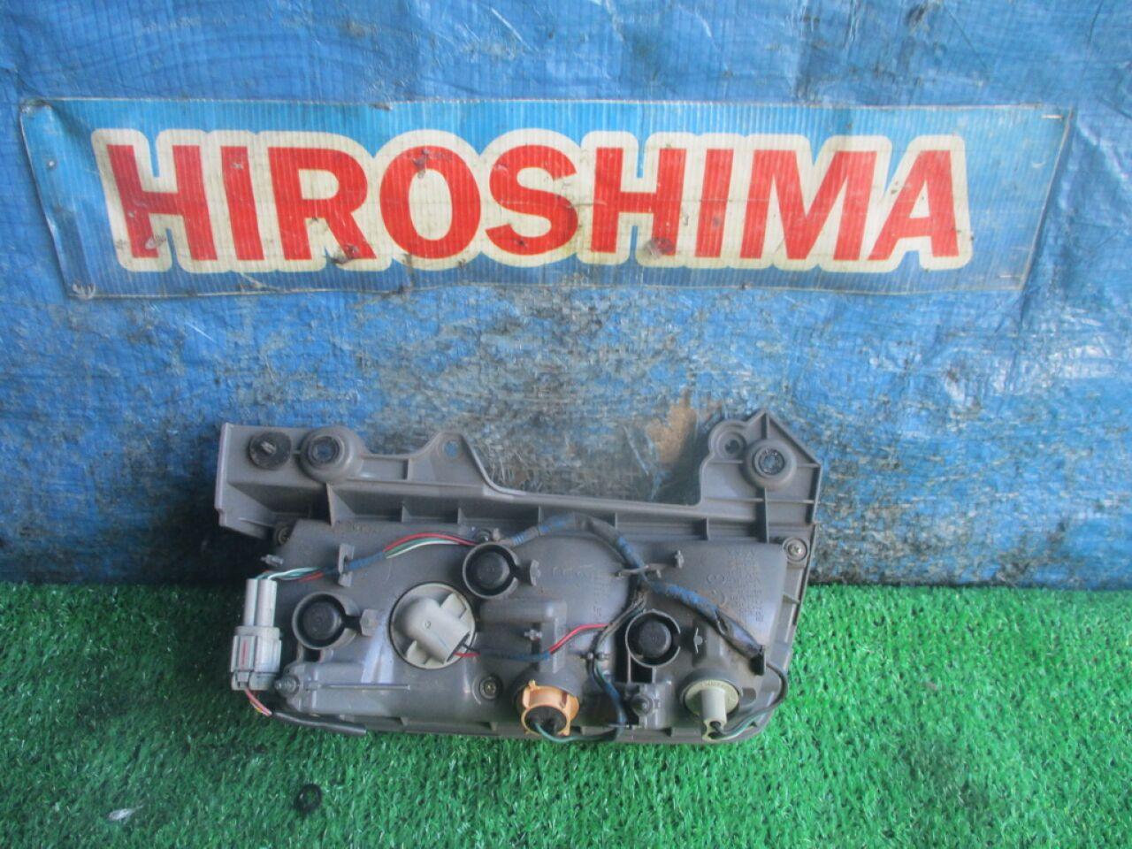 Стоп-сигнал правый NISSAN ELGRAND TE52 P8960 2 ракурс