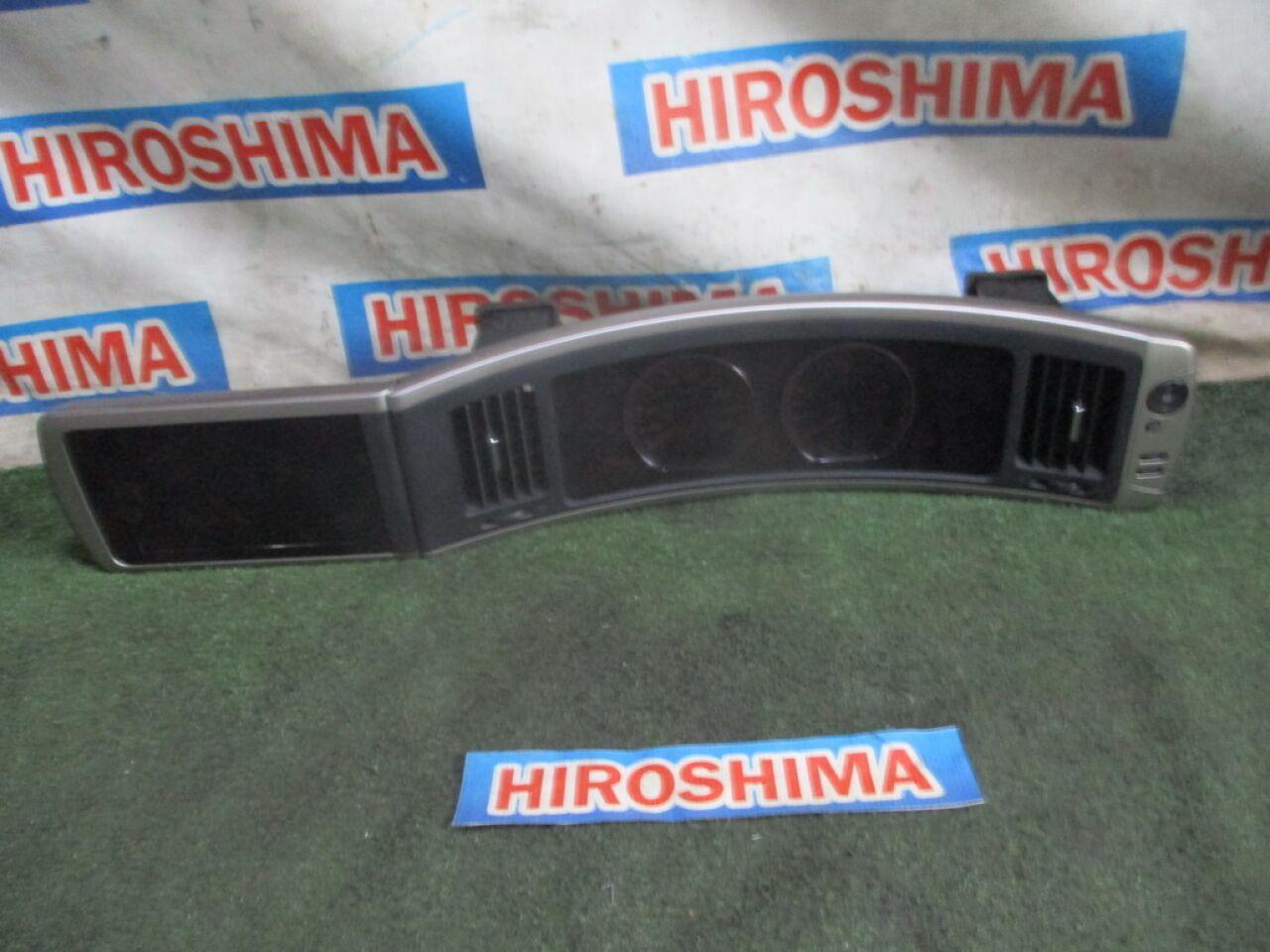 Спидометр NISSAN ELGRAND E51 VQ35DE 1 ракурс