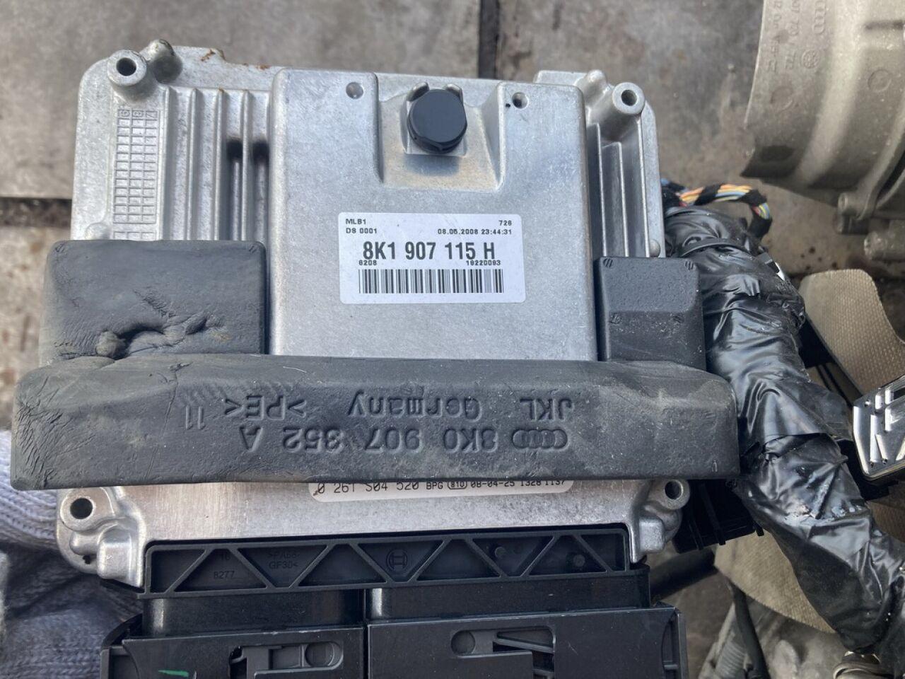 Двигатель AUDI A4 8K CAB 026602 5 ракурс Двигатель AUDI A4 8K CAB 026602 5 ракурс