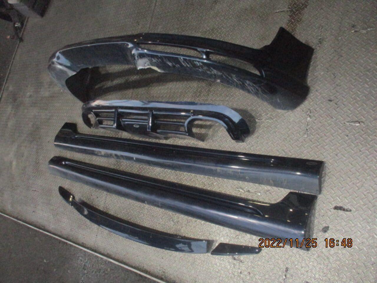 Обвес AUDI A4 8E MARVIN 4 ракурс Обвес AUDI A4 8E MARVIN 4 ракурс