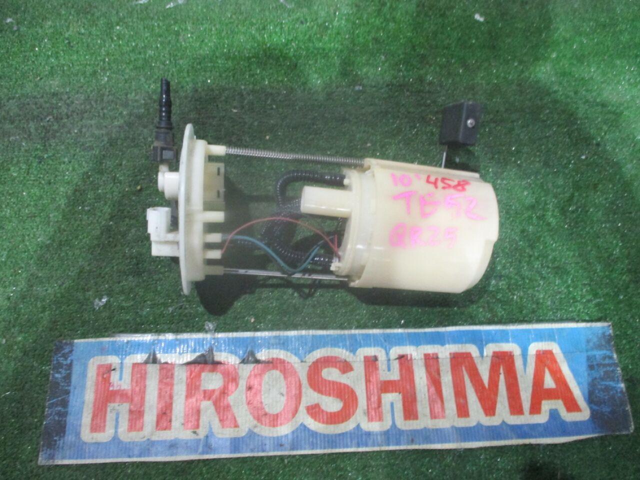 Топливный насос NISSAN ELGRAND TE52 QR25DE 1 ракурс Топливный насос NISSAN ELGRAND TE52 QR25DE 1 ракурс