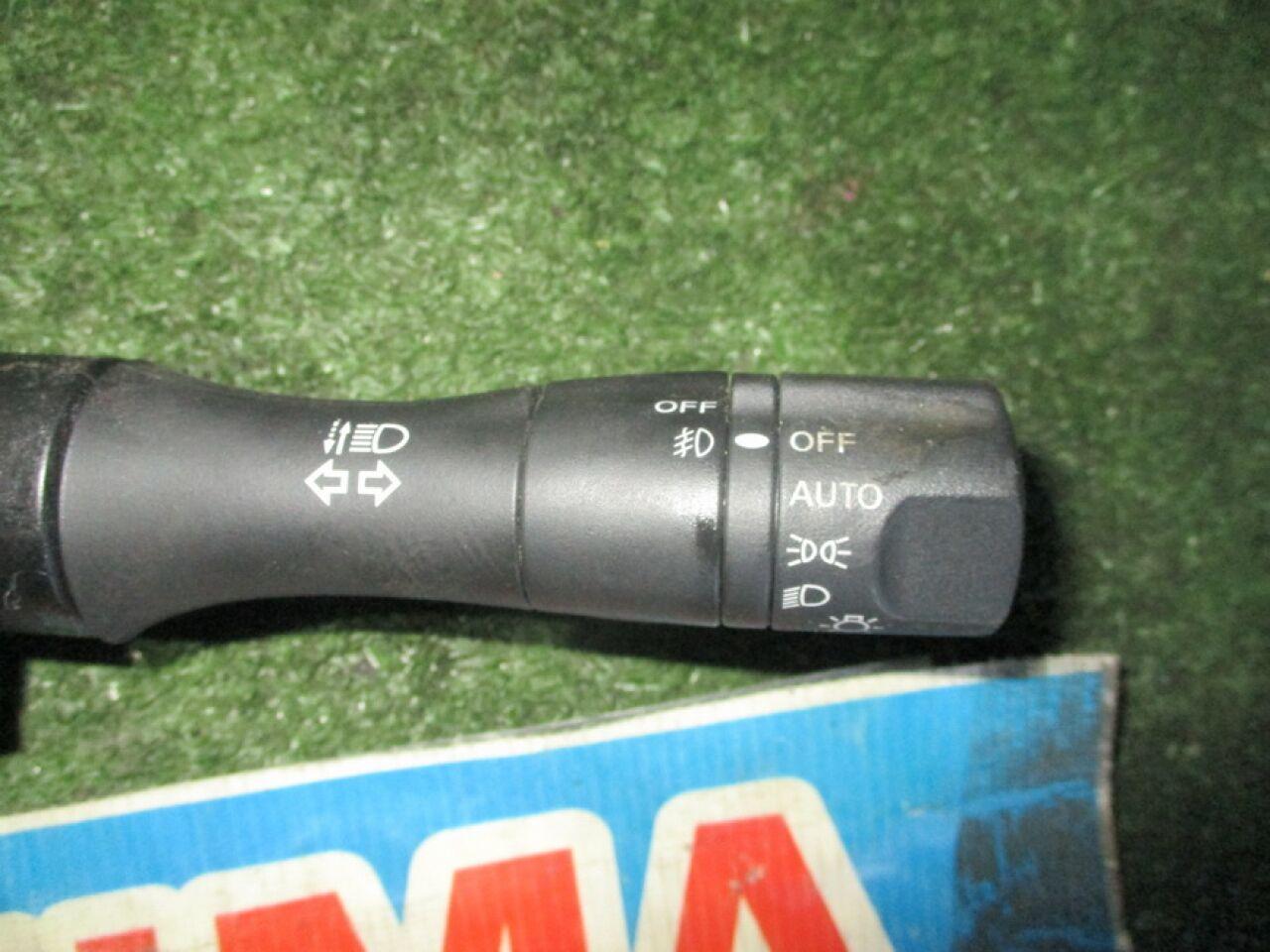 Гитара NISSAN ELGRAND TE52 2 ракурс