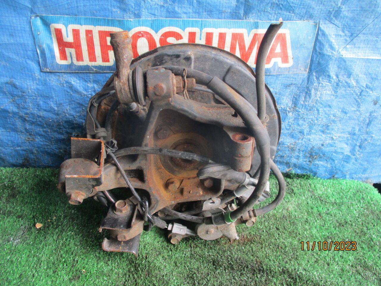 Ступица правая задняя SUBARU EXIGA YA4 EJ204 2WD 2 ракурс