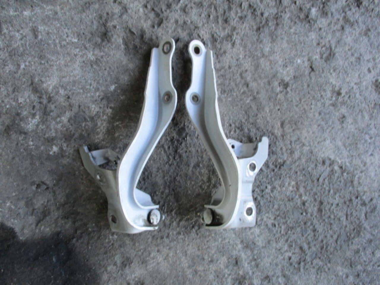 Петля капота SUBARU OUTBACK,LEGACY WAGON BRF,BR9,BM9,BRM,BMM EZ36,EJ25,FB25 57260AJ0209P, 57260AJ0309P 1 ракурс