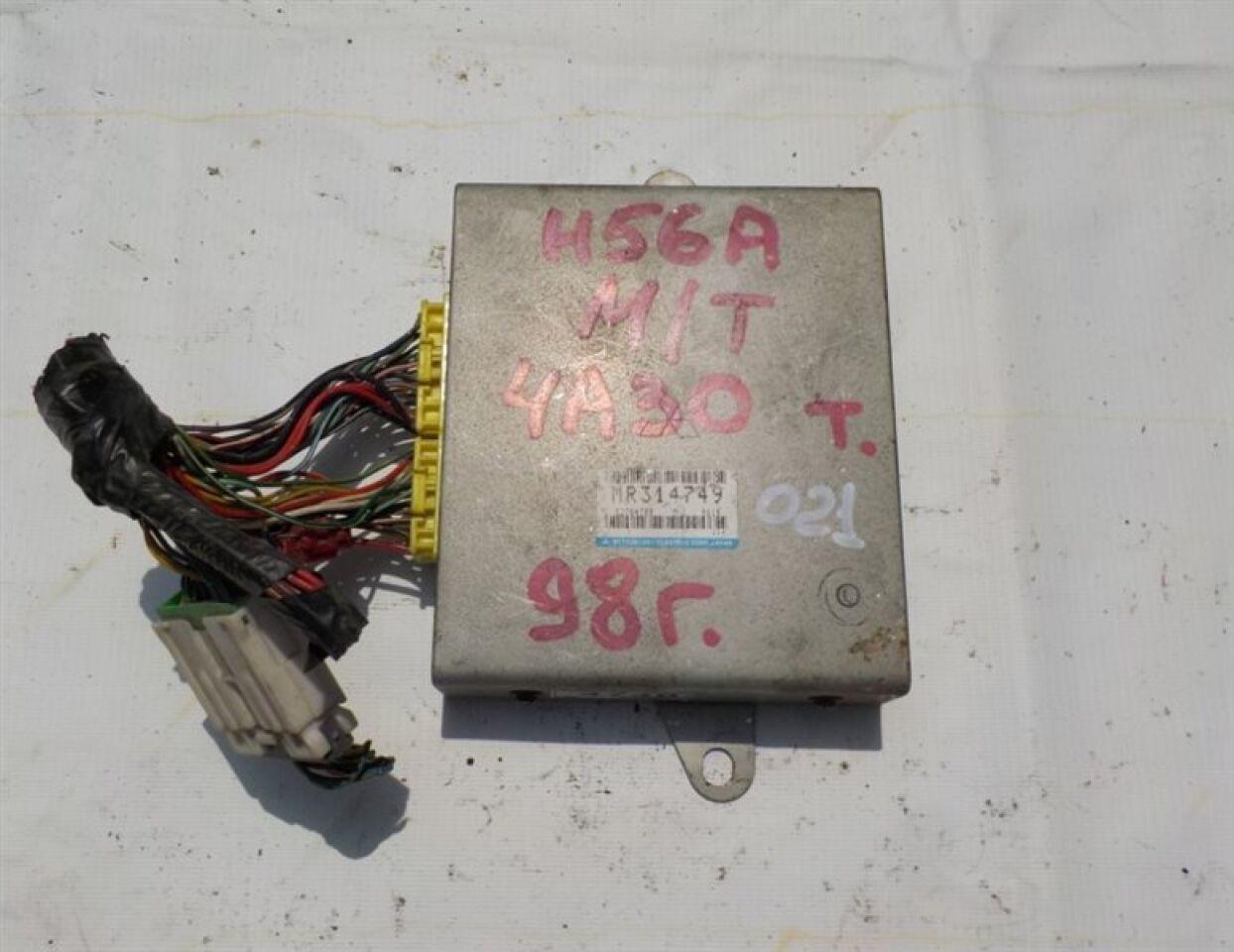 Блок efi MITSUBISHI PAJERO MINI H56A 4A30T MR314749 1 ракурс Блок efi MITSUBISHI PAJERO MINI H56A 4A30T MR314749 1 ракурс