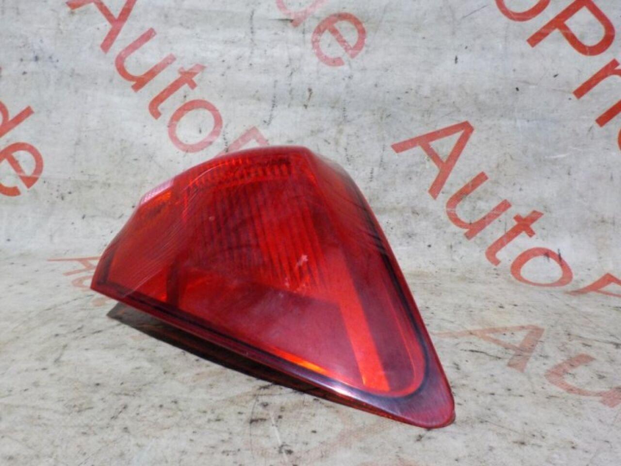 Стоп-сигнал правый NISSAN DUALIS NJ10 ВОВА 3 ракурс