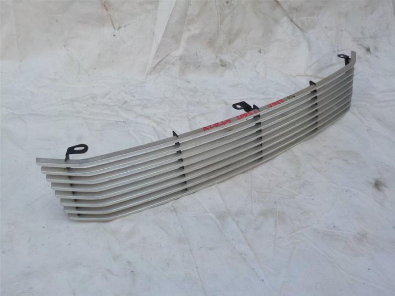 Решетка радиатора TOYOTA VOXY AZR60AZR65 2 ракурс