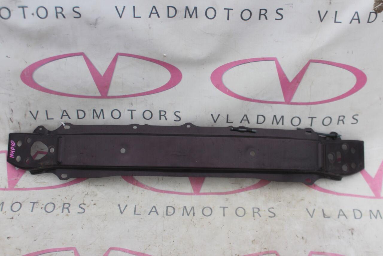 Жесткость бампера передняя TOYOTA AQUA NHP10 1 ракурс