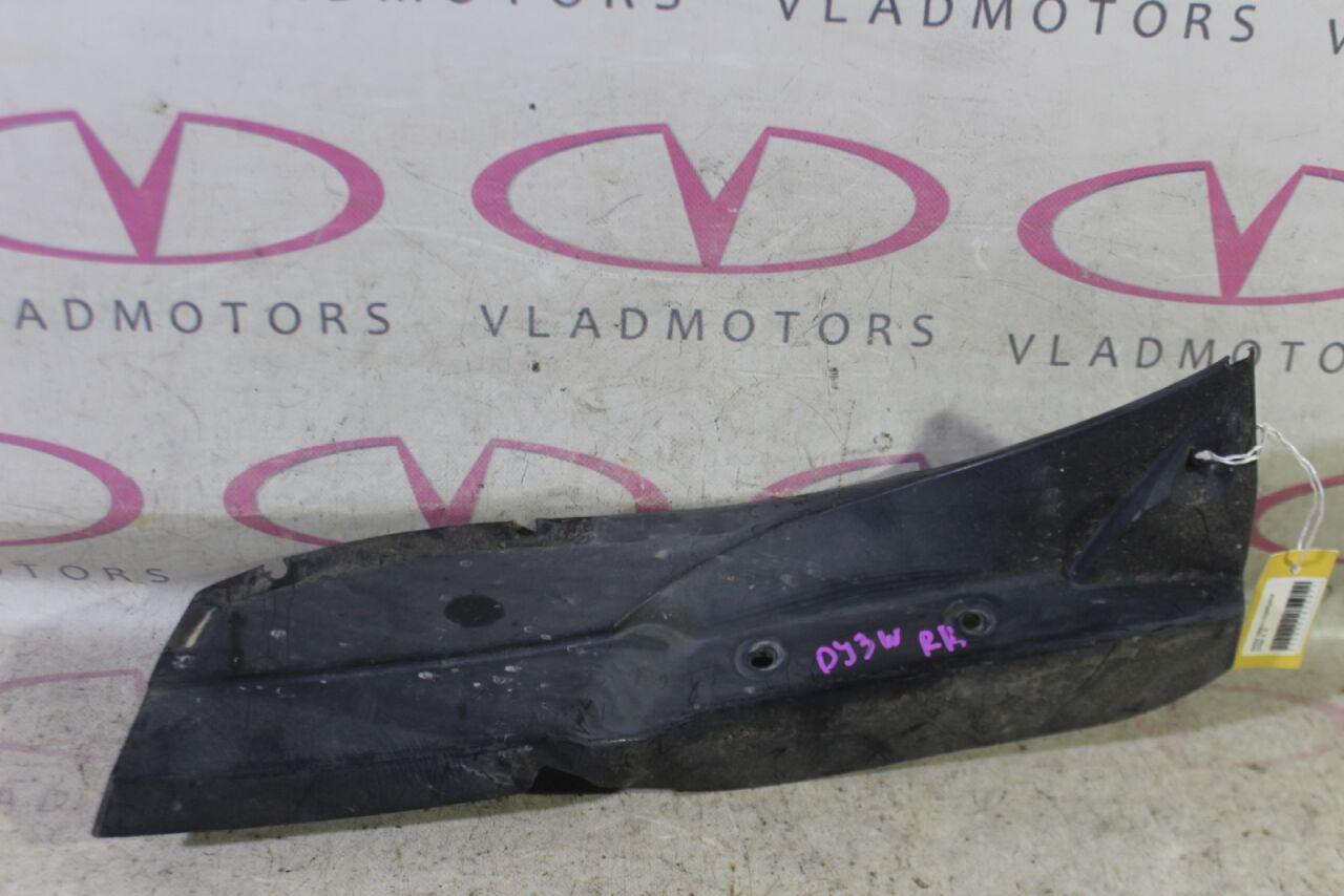Подкрылок правый задний  MAZDA DEMIO DY3W ,D35050341 1 ракурс