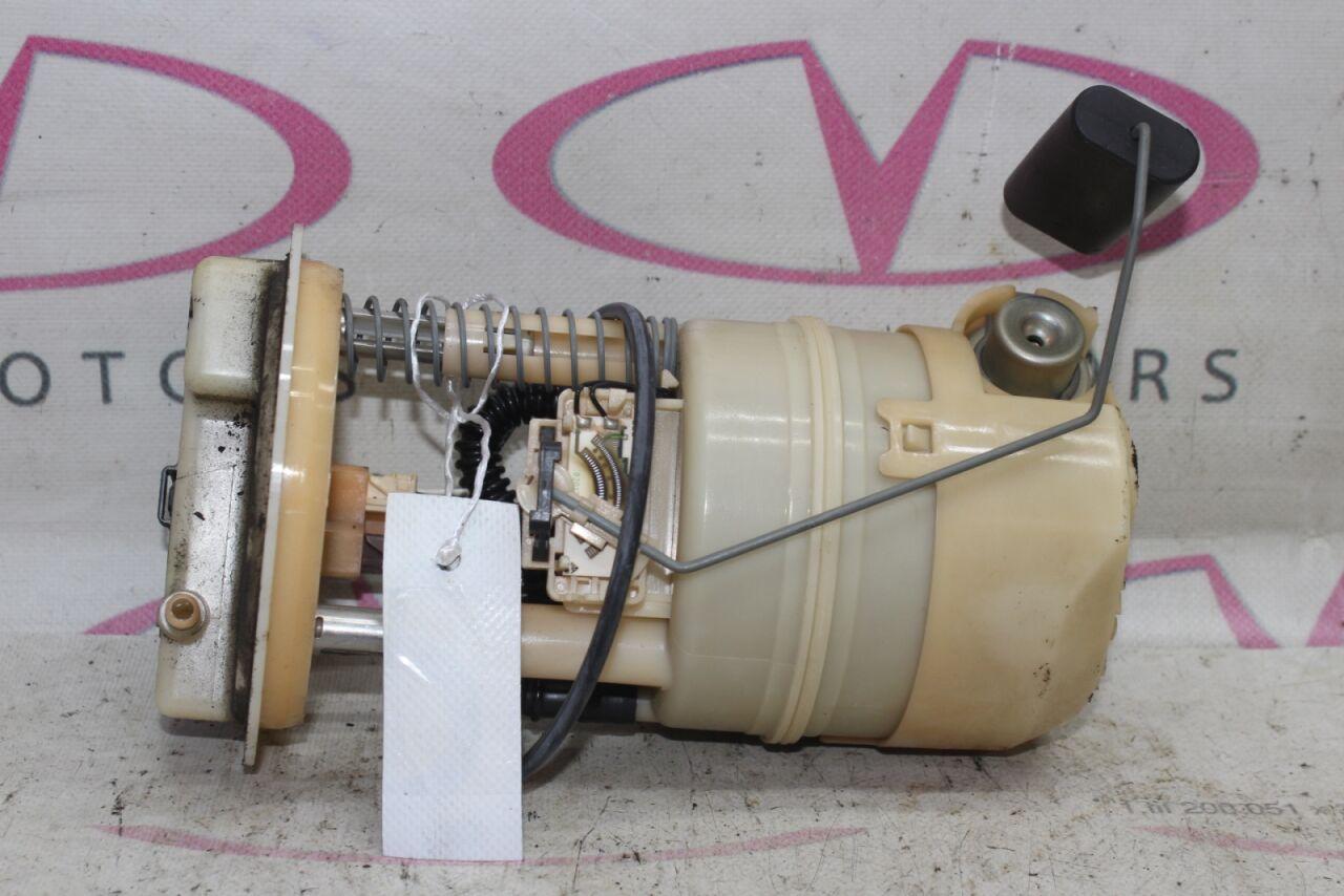 Топливный насос  NISSAN MARCH AK12 CR12-DE 1 ракурс