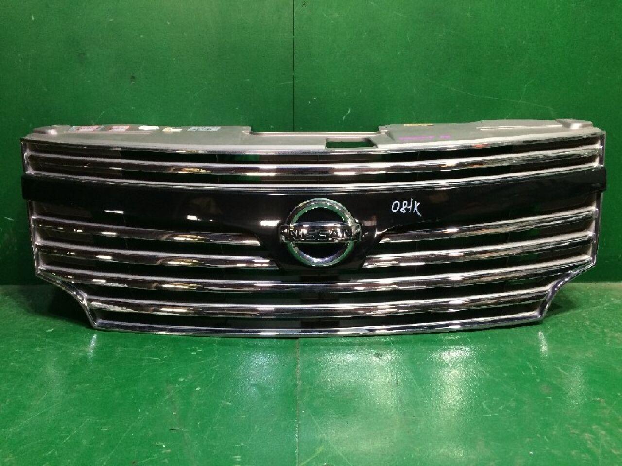 Решетка радиатора NISSAN ELGRAND E52 - 1 ракурс