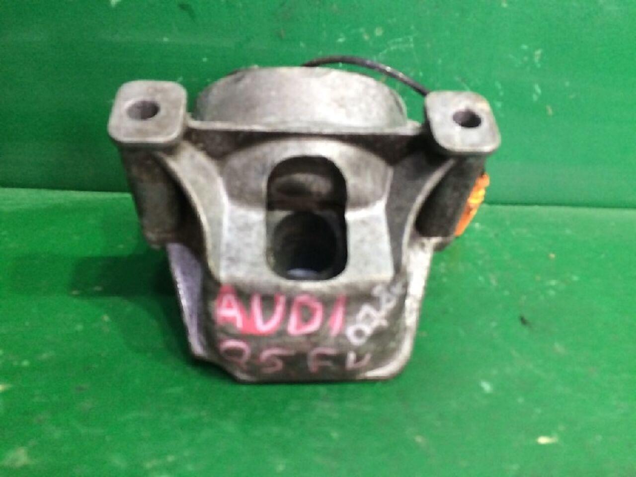 Подушка двигателя левая передняя AUDI Q5 8R CDN - 1 ракурс Подушка двигателя левая передняя AUDI Q5 8R CDN - 1 ракурс
