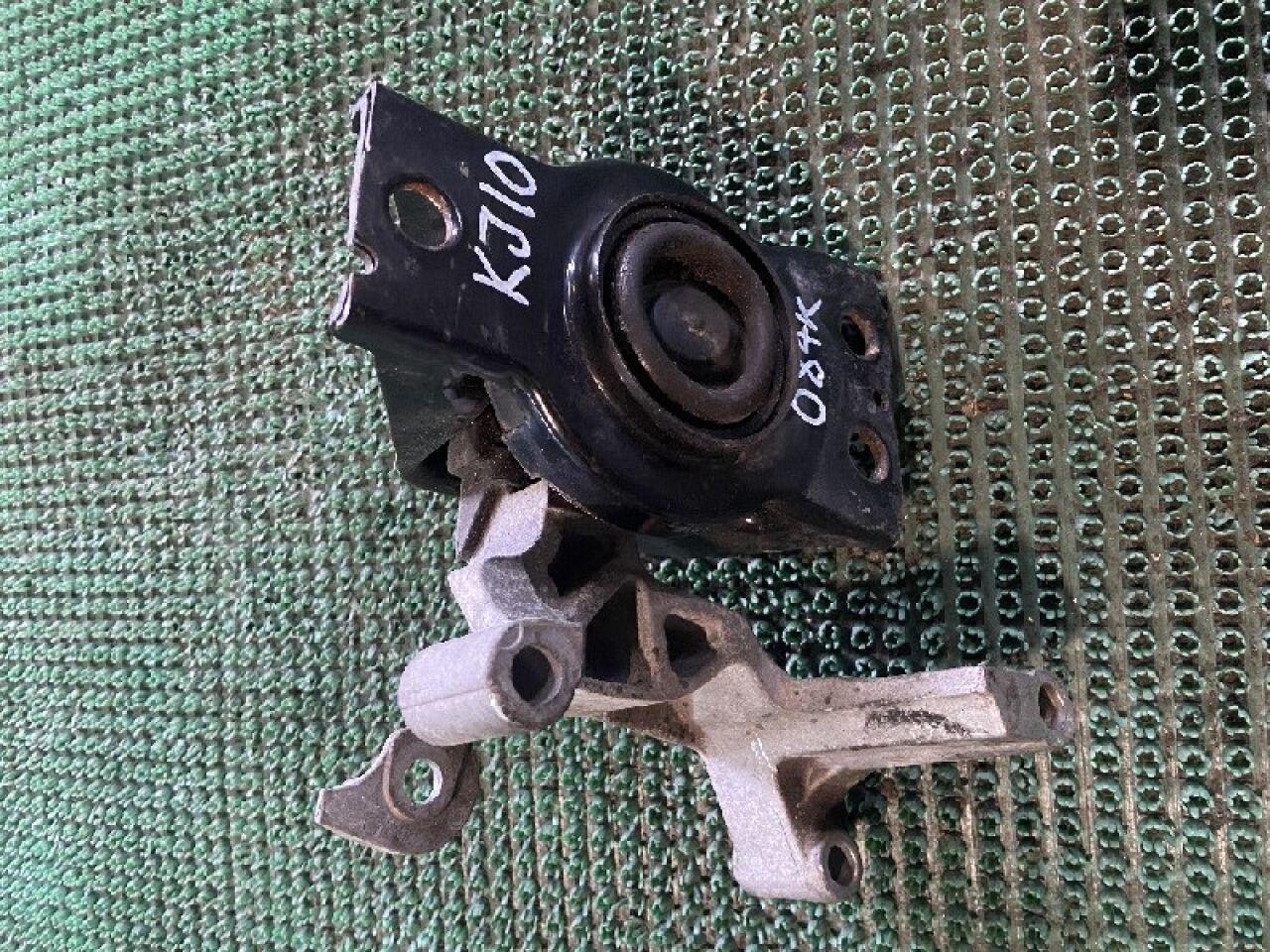 Подушка двигателя правая NISSAN DUALIS KJ10 MR20 - 1 ракурс