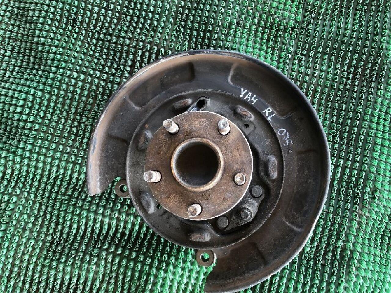 Ступица левая задняя SUBARU EXIGA YA4 EJ204 - 2 ракурс