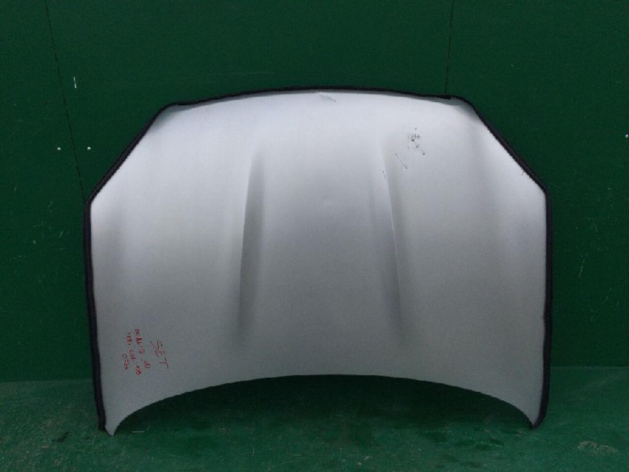 Капот NISSAN DUALIS J10 - 1 ракурс Капот NISSAN DUALIS J10 - 1 ракурс