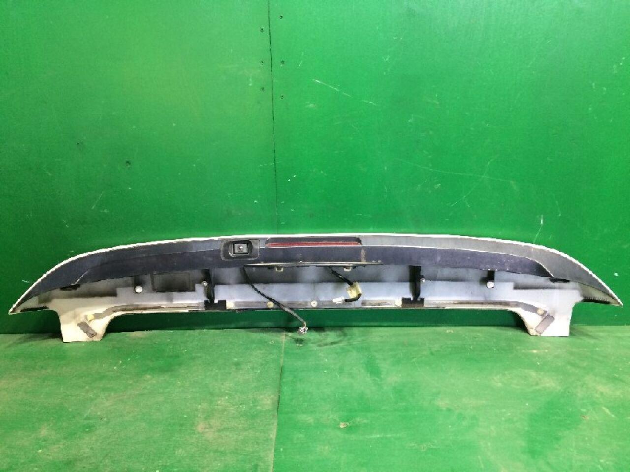 Спойлер NISSAN ELGRAND E51 - 2 ракурс