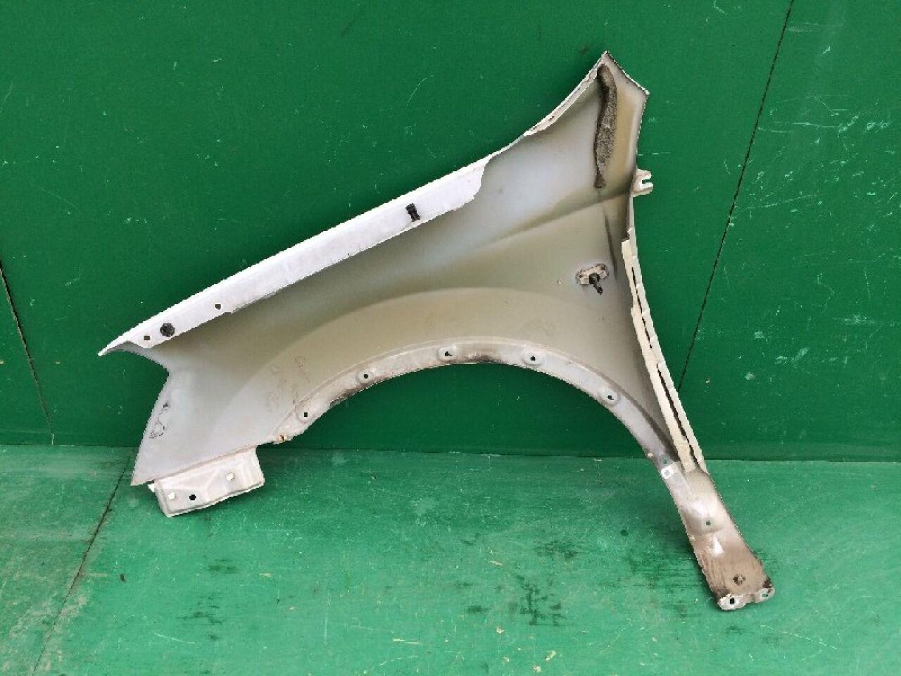 Крыло правое переднее NISSAN DUALIS J10 - 4 ракурс