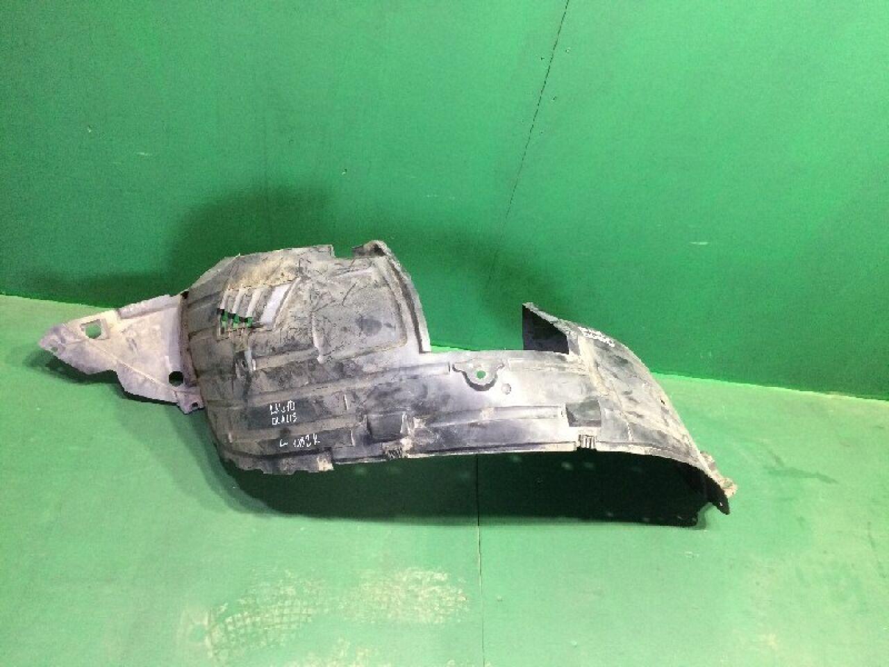 Подкрылок левый передний NISSAN DUALIS KNJ10 - 1 ракурс Подкрылок левый передний NISSAN DUALIS KNJ10 - 1 ракурс