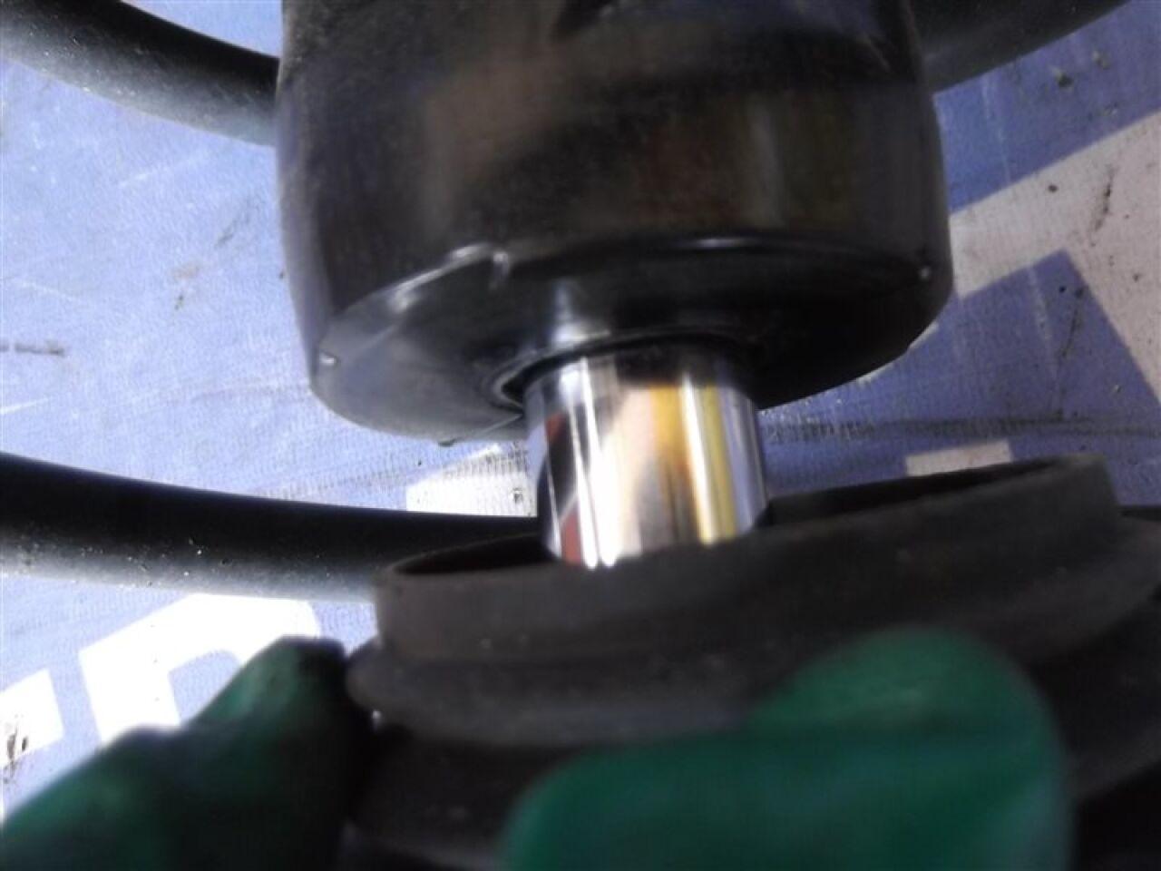 Стойка левая передняя SUBARU FORESTER SJG FA20F 2 ракурс Стойка левая передняя SUBARU FORESTER SJG FA20F 2 ракурс