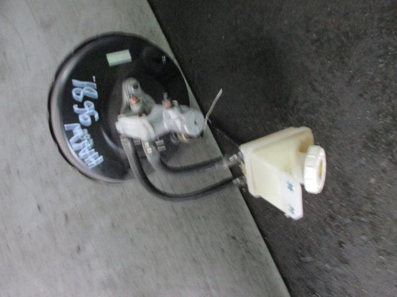 Главный тормозной цилиндр MITSUBISHI I HA1W 3B20 1 ракурс Главный тормозной цилиндр MITSUBISHI I HA1W 3B20 1 ракурс