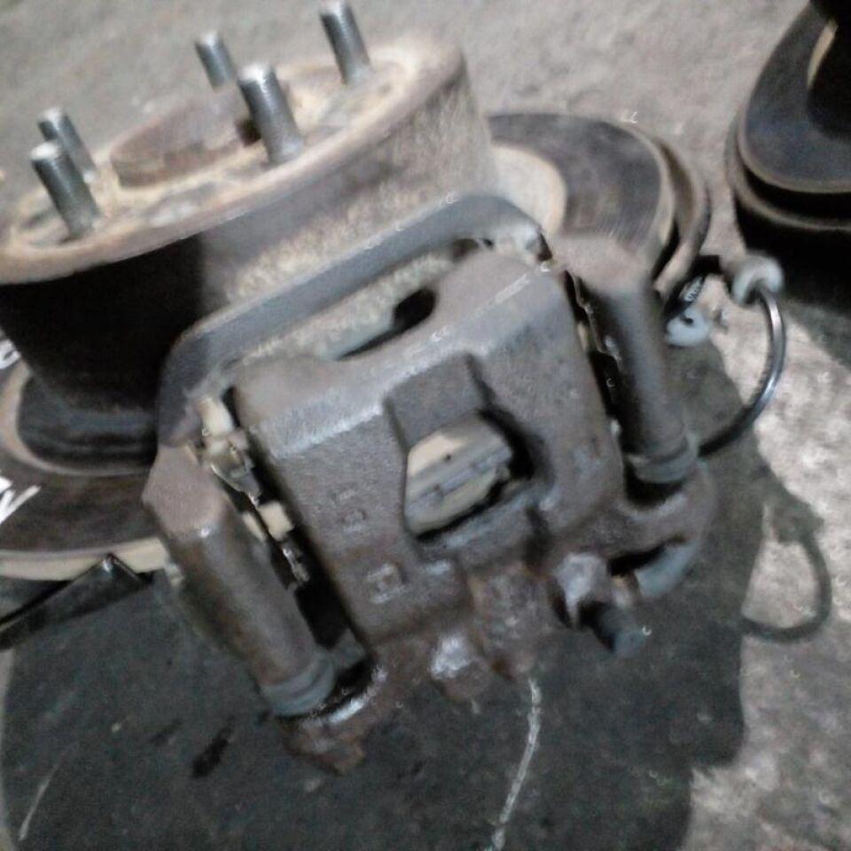 Ступица правая задняя NISSAN DUALIS KNJ10 MR20DE 4WD 3 ракурс