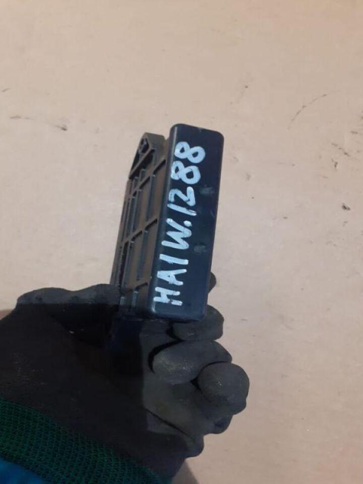 Блок efi MITSUBISHI I HA1W 3B20 E6T49673 1860A700 3 ракурс